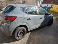 Gebraucht Dacia Sandero Essentiel 2024 Grau Limousine