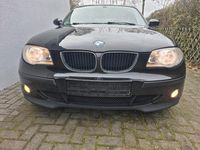 Gebraucht BMW 118 122 PS (89 kW) 2007 Schwarz Kleinwagen