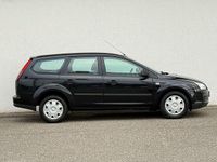 Second-hand Ford Focus Trend 101 CP (74 kW) 2006 Negru Break