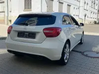 Gebraucht Mercedes A200 156 PS (114 kW) 2015 Weiß Kleinwagen