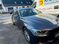 Gebraucht BMW 318 143 PS (105 kW) 2012 Grau Limousine