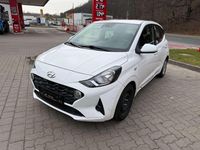 Gebraucht Hyundai i10 67 PS (49 kW) 2021 Weiß Kleinwagen