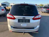 Używany Ford Grand C-Max Titanium 120 KM (88 kW) 2017 Srebrny Minivan