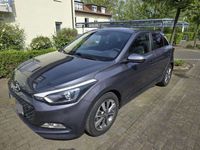 gebraucht Hyundai i20 Navi*Kamera hinten*Sitz- u. Lenkradheizung