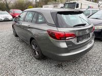 Gebraucht Opel Astra 131 PS (96 kW) 2020 Grau Kombi