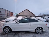 Gebraucht Mercedes C250 AMG line 204 PS (150 kW) 2012 Weiß Coupé