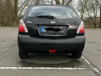 Gebraucht Kia Rio 99 PS (72 kW) 2009 Schwarz Kleinwagen