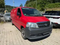 Gebraucht Toyota HiAce 95 PS (69 kW) 2007 Rot Van