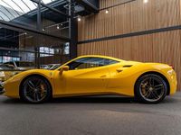 Second-hand Ferrari 488 672 CP (494 kW) 2018 Galben Coupe
