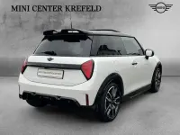 Używany Mini John Cooper Works 204 KM (150 kW) 2024 Biały Hatchback