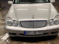 Gebraucht Mercedes C240 170 PS (125 kW) 2002 Silber Limousine