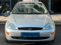 Gebraucht Ford Focus 101 PS (74 kW) 2001 Grau Kleinwagen