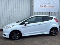 gebraucht Ford Fiesta ST Performance Paket *8-fach Bereift*PDC*