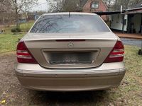 Gebraucht Mercedes C180 143 PS (105 kW) 2004 Gold Limousine