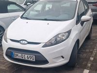 Gebraucht Ford Fiesta Trend 75 PS (55 kW) 2009 Weiß Kleinwagen