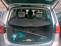 Second-hand VW Sharan 140 CP (102 kW) 2013 Argintiu Monovolum