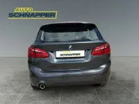 Używany BMW 218 Advantage 140 KM (102 kW) 2019 Srebrny Minivan