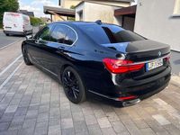 Gebraucht BMW 730 265 PS (194 kW) 2018 Schwarz Limousine