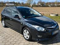 Gebraucht Hyundai i30 110 PS (80 kW) 2011 Schwarz Kombi