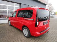 Gebraucht VW Caddy Basis 122 PS (89 kW) 2023 Rot Van / Kleinbus