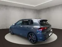 Neu VW Golf VIII GTI 265 PS (194 kW) 2026 Delfingrau metallic schwarz un Limousine
