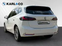 Gebraucht BMW 218 Active Tourer Luxury Line 150 PS (110 kW) 2023 Weiss Van / Kleinbus