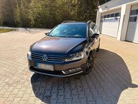 Usata VW Passat 122 CV (89 kW) 2011 Marrone Station wagon