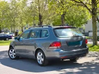 Gebraucht VW Golf VI 105 PS (77 kW) 2010 Grau Kleinwagen