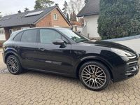 Gebraucht Porsche Cayenne S 441 PS (324 kW) 2020 Tiefschwarzmetallic SUV