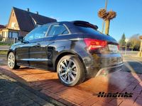 Gebraucht Audi A1 Attraction 86 PS (63 kW) 2014 Schwarz Limousine
