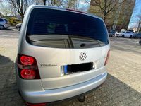 Gebraucht VW Touran 101 PS (74 kW) 2008 Silber Van / Kleinbus