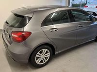 Gebraucht Mercedes A180 109 PS (80 kW) 2016 Grau Kleinwagen