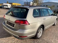 Gebraucht VW Golf VII 116 PS (85 kW) 2018 Silber Kombi