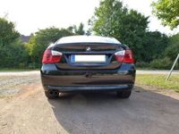 Gebraucht BMW 325 218 PS (160 kW) 2005 Schwarz metallic Limousine