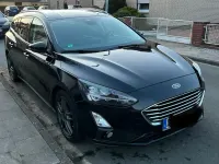 Gebraucht Ford Focus Titanium 150 PS (110 kW) 2020 Schwarz Kombi