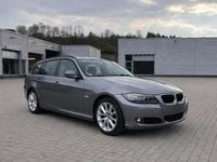 Gebraucht BMW 320 184 PS (135 kW) 2012 Grau Kombi