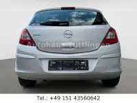 Używany Opel Corsa 90 KM (66 kW) 2009 Srebrny Hatchback