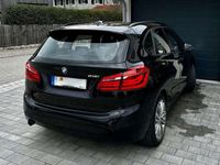 gebraucht BMW 218 Autom/Adv./AHK/NAVI/SHZ/Leder/Harman/8fach ber.