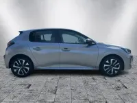 Gebraucht Peugeot 208 Active 101 PS (74 kW) 2024 Artense silber metallic Kleinwagen