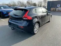 Gebraucht Volvo V40 Momentum 177 PS (130 kW) 2014 Schwarz Limousine