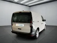 Gebraucht VW Caddy 102 PS (75 kW) 2022 Weiß Van / Kleinbus