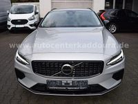 Gebraucht Volvo V60 Plus 398 PS (292 kW) 2024 Silver dawn / metallic (metallic) Kombi