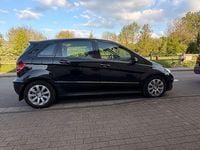 Używany Mercedes B200 193 KM (141 kW) 2005 Czarny Minivan