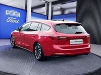 Gebraucht Ford Focus Titanium X 125 PS (91 kW) 2024 Fantasticrot metallic Kombi