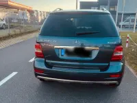 Gebraucht Mercedes ML350 231 PS (169 kW) 2010 Grau SUV