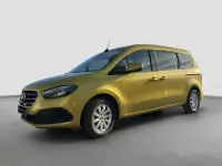 Gebraucht Mercedes T180 Progressive 131 PS (96 kW) 2024 Gelb Van / Kleinbus