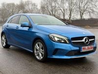 Gebraucht Mercedes A180 Business 122 PS (89 kW) 2016 Blau Limousine