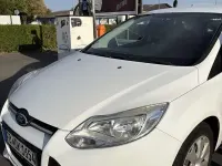 Gebraucht Ford Focus Trend 105 PS (77 kW) 2013 Weiß Limousine