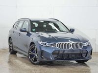 Gebraucht BMW 330e M Sport 292 PS (214 kW) 2025 Arctic race blue Kombi