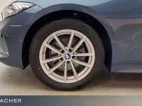 Gebraucht BMW 320 Comfort Edition 190 PS (139 kW) 2025 Arctic race blue metallic Kombi